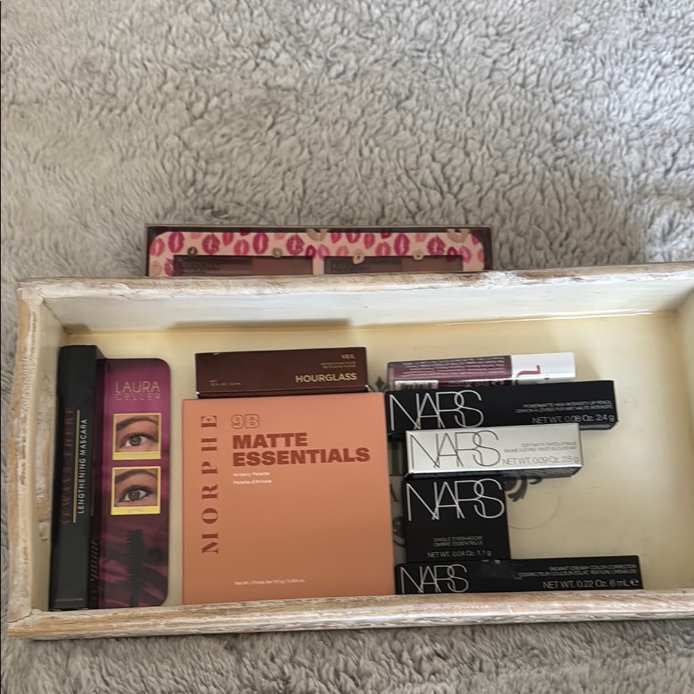 NWT 8 piece NARS , Hourglass, Morphe bundle - Picture 2 of 16